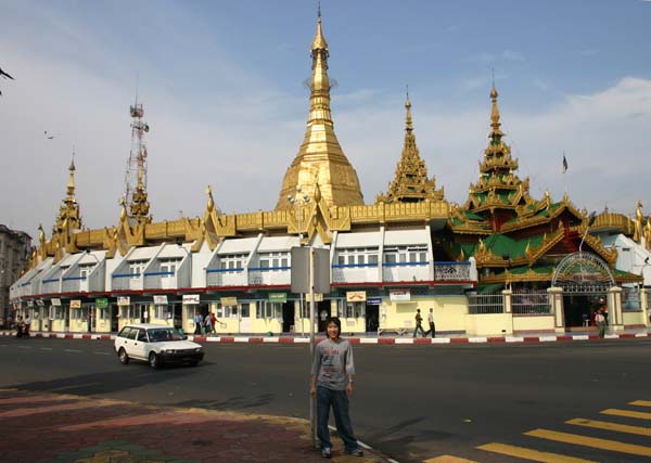 Sule Pagoda