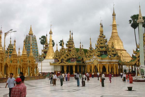 Shwedagon Pagoda in Yangon