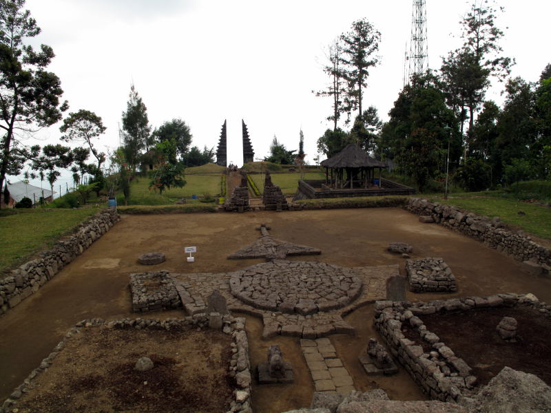 Looking down on the front courtyard with its erotic stone decorations