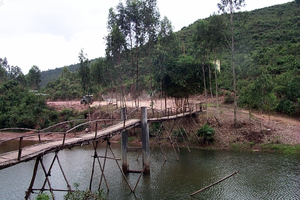 Rickety bridge leading to the ruins of My Son. The things I do to get you a story!