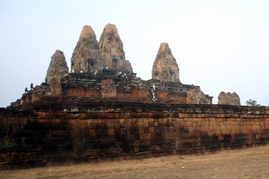 Pre Rup temple near sunset